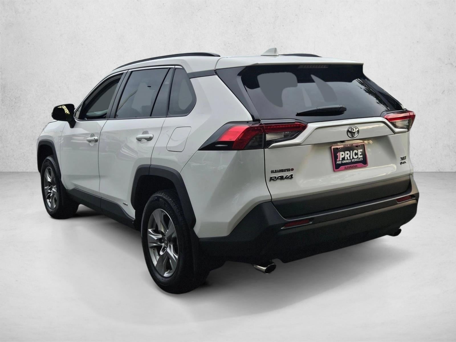 2025 Toyota RAV4 Hybrid XLE AWD (Natl)