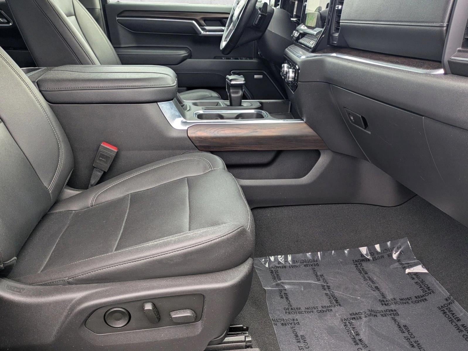 2023 GMC Sierra 1500 Crew Cab Short Box 4-Wheel Drive SLT