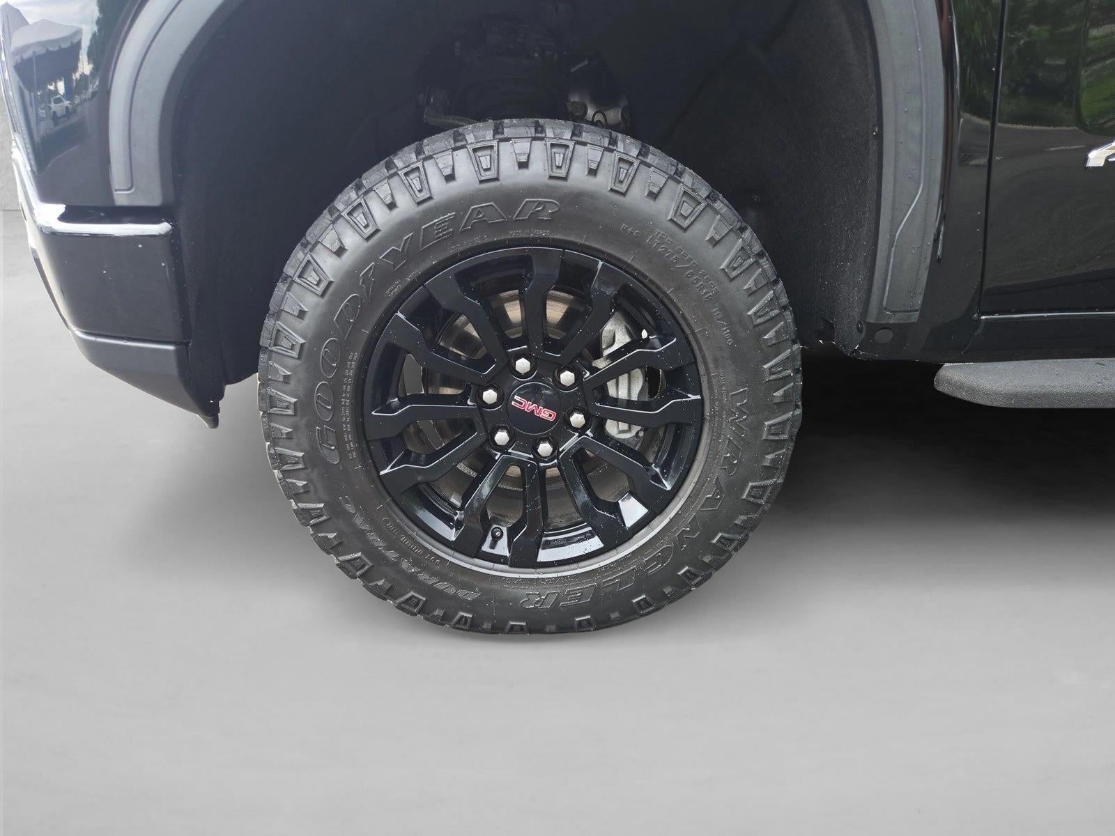 2022 GMC Sierra 1500 Crew Cab Short Box 4-Wheel Drive AT4X