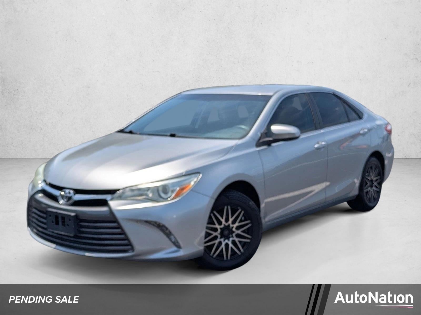 2017 Toyota Camry LE Auto (SE)