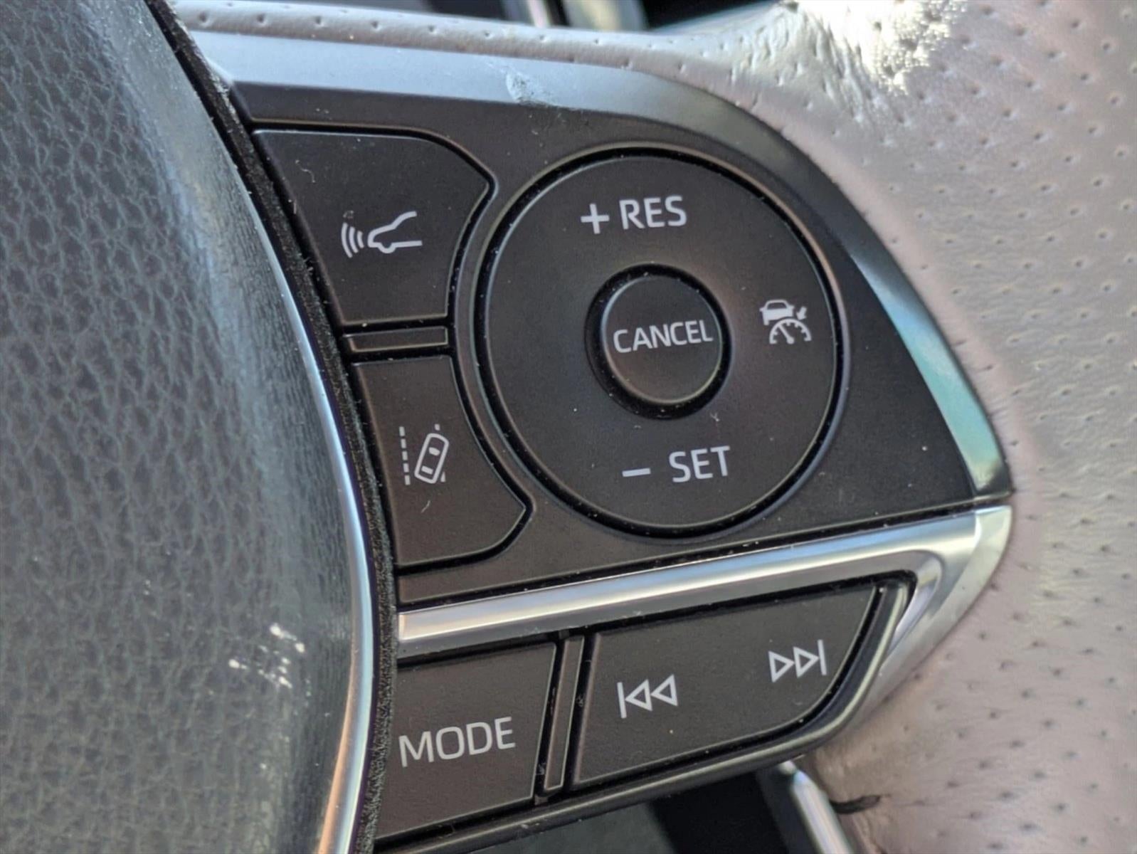 2020 Toyota Avalon Hybrid Limited (Natl)