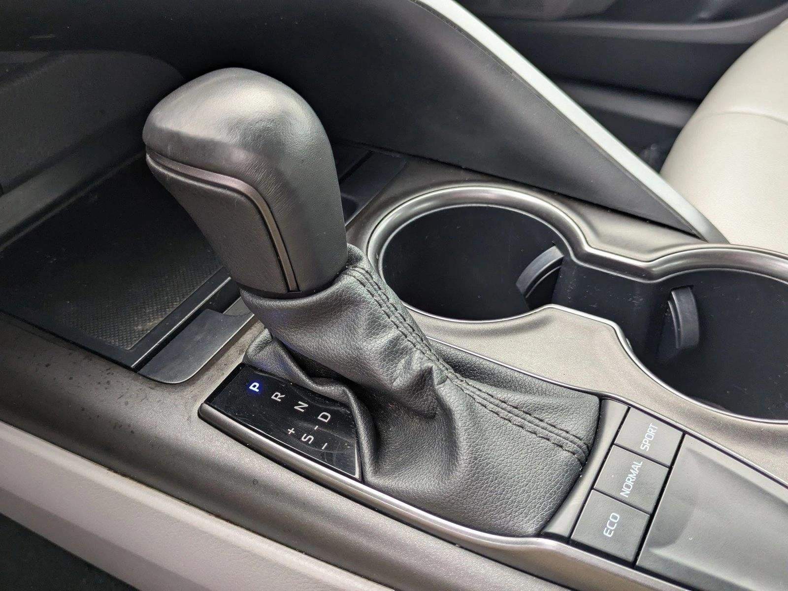 2023 Toyota Camry SE Auto (SE)