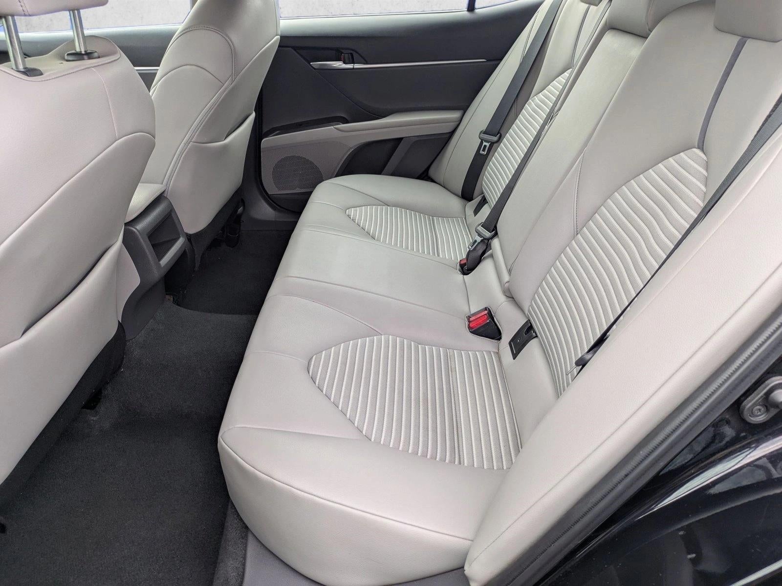 2023 Toyota Camry SE Auto (SE)