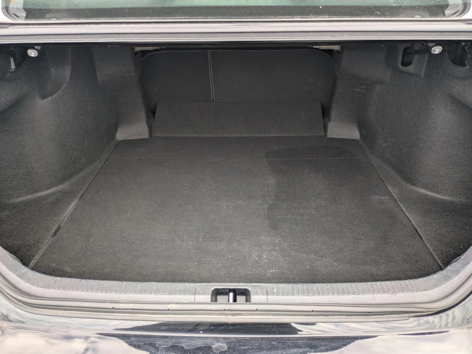 2023 Toyota Camry SE Auto (SE)