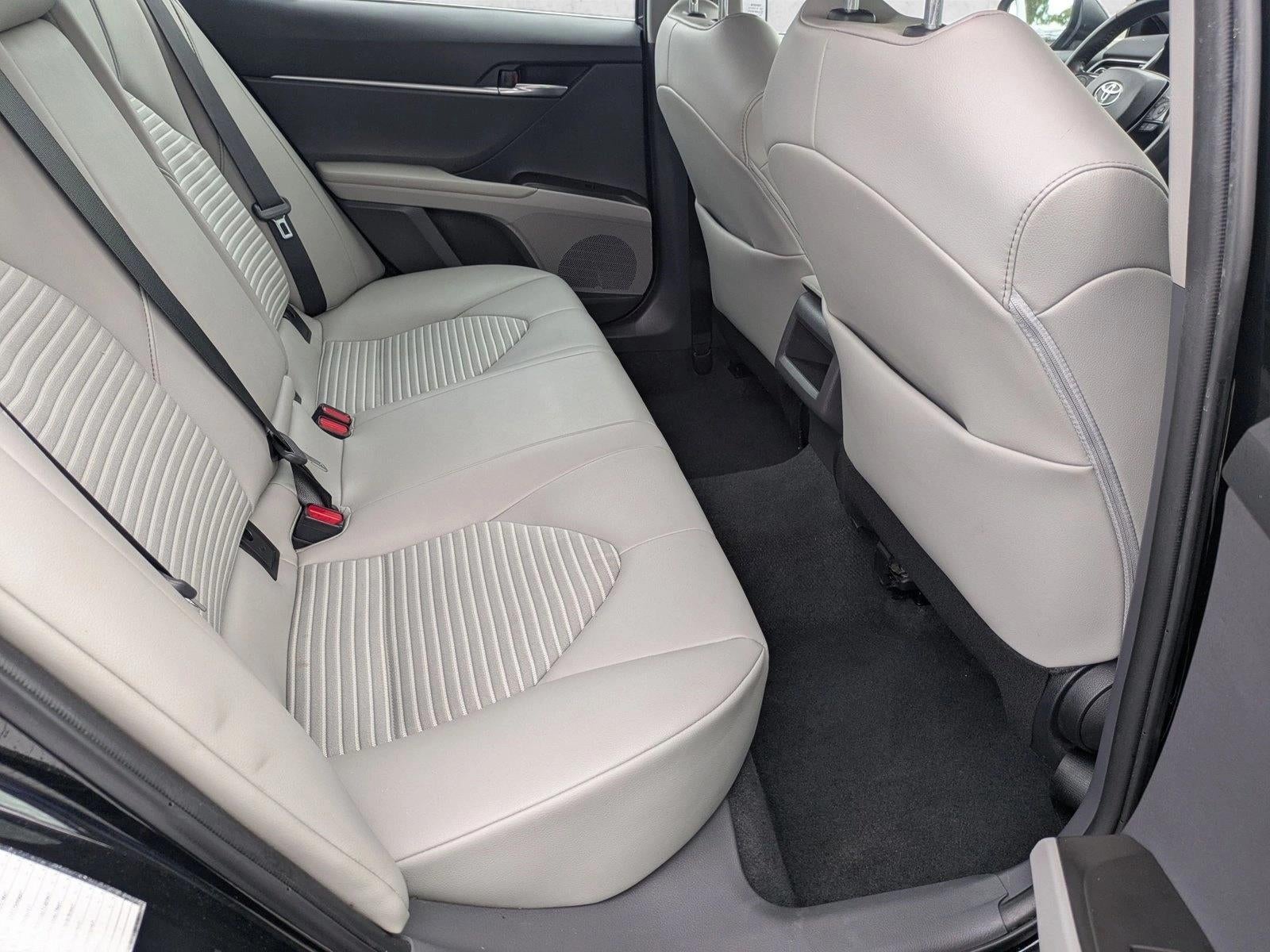 2023 Toyota Camry SE Auto (SE)