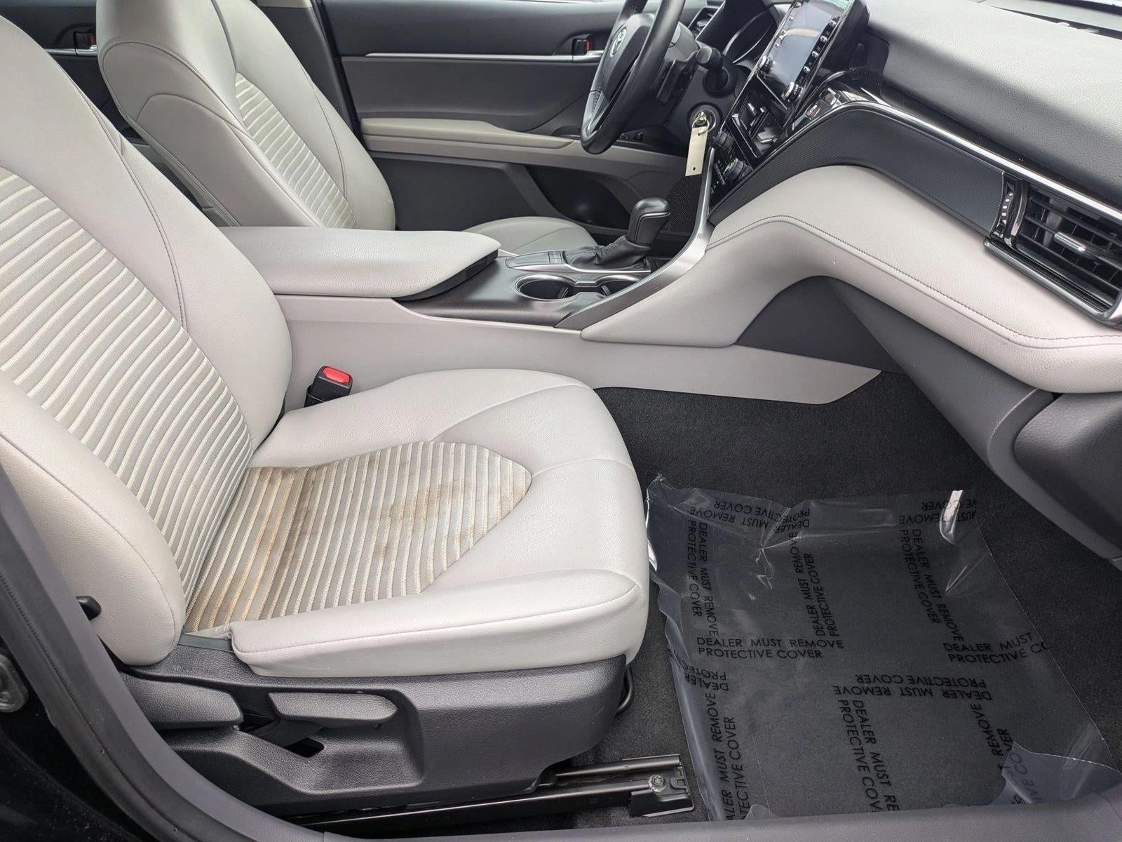 2023 Toyota Camry SE Auto (SE)