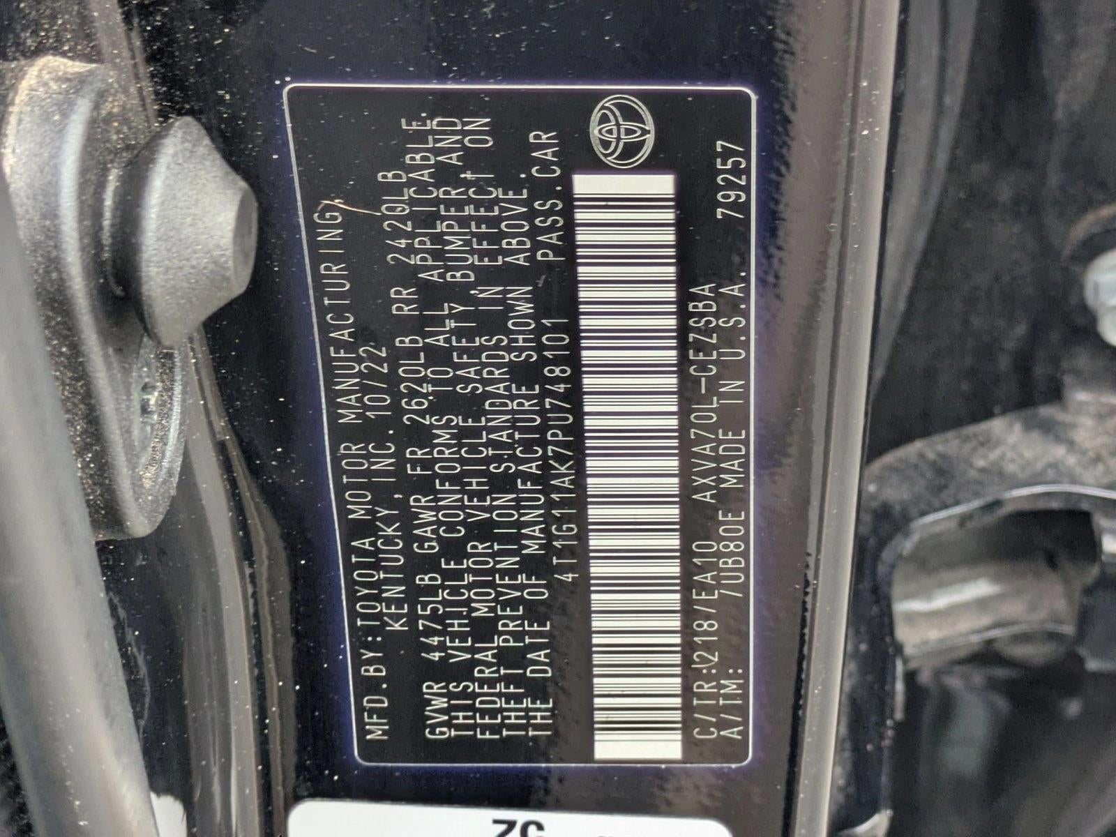 2023 Toyota Camry SE Auto (SE)