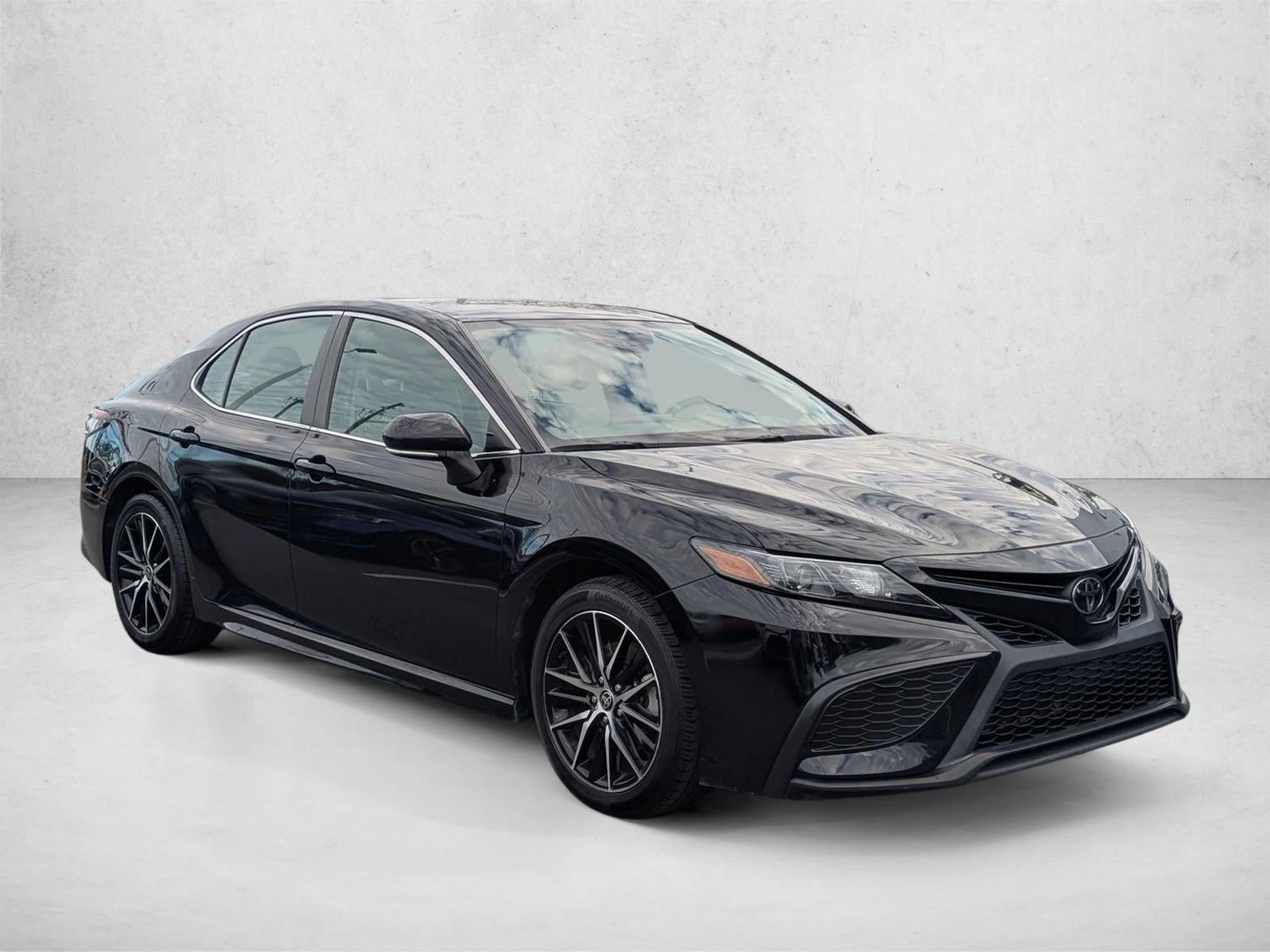 2023 Toyota Camry SE Auto (SE)