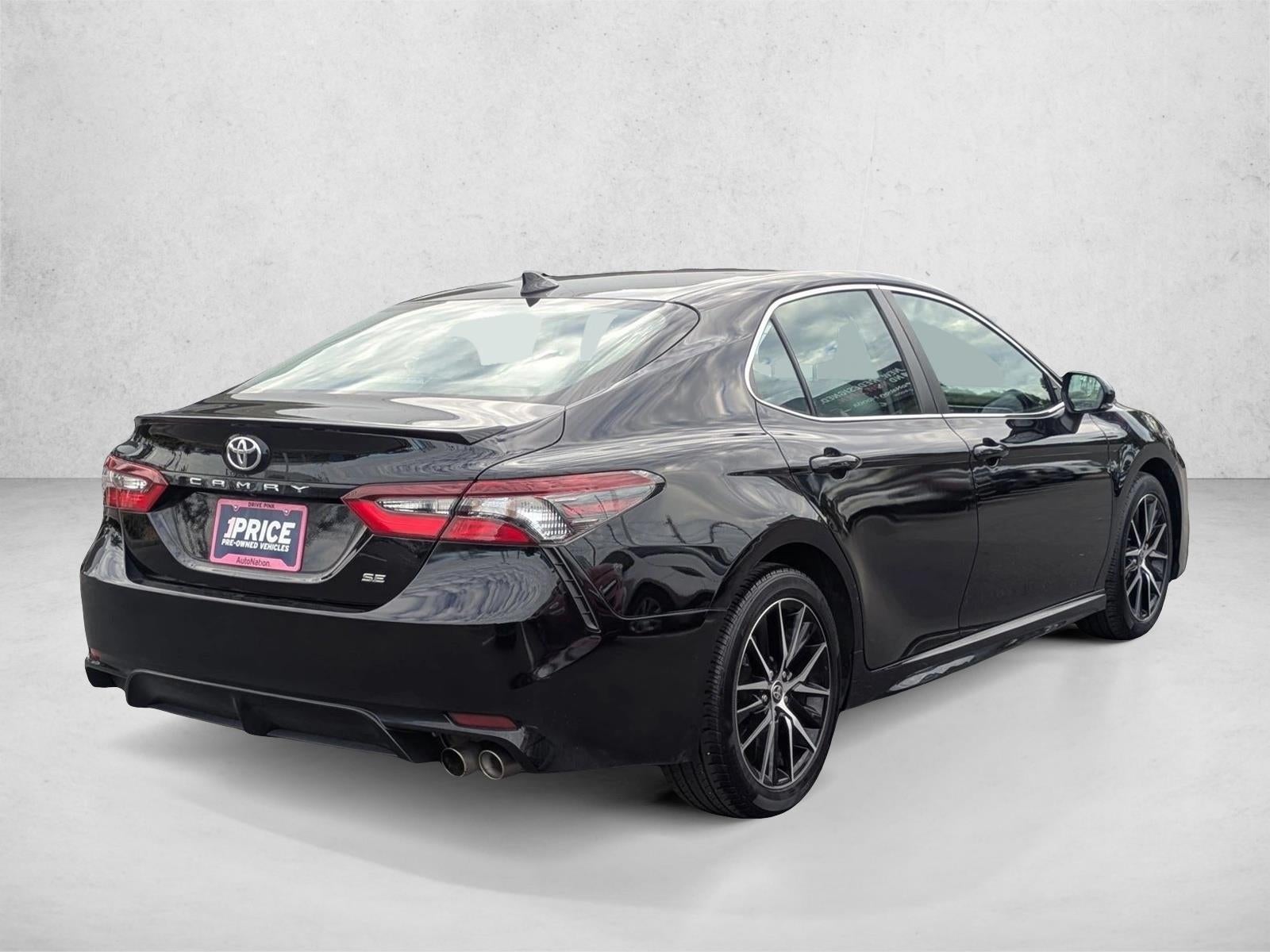 2023 Toyota Camry SE Auto (SE)