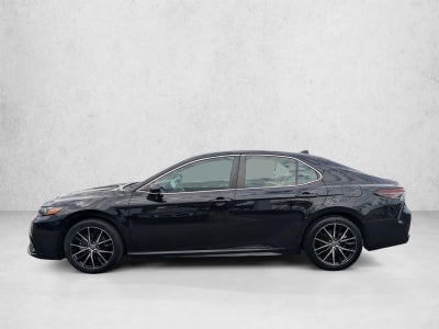 2023 Toyota Camry SE Auto (SE)