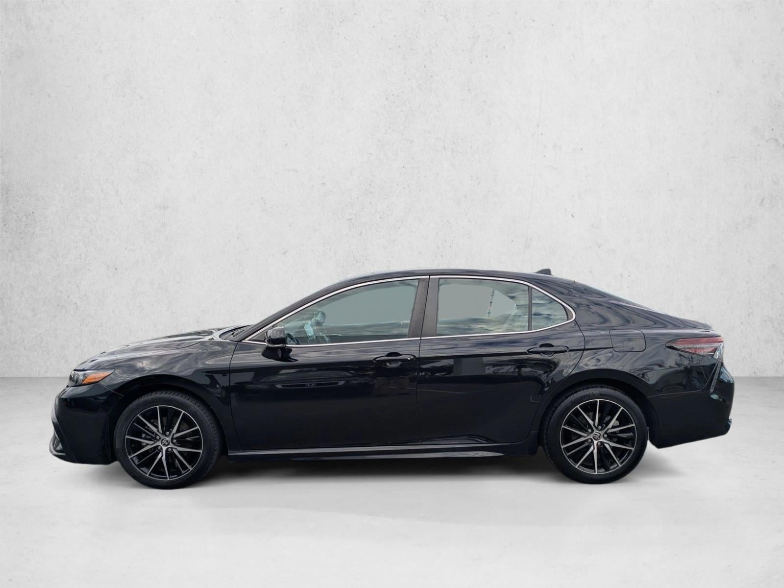 2023 Toyota Camry SE Auto (SE)