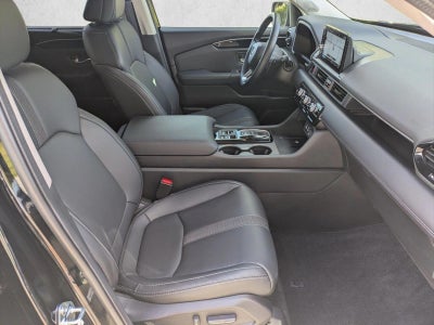 2025 Honda Pilot Touring 2WD