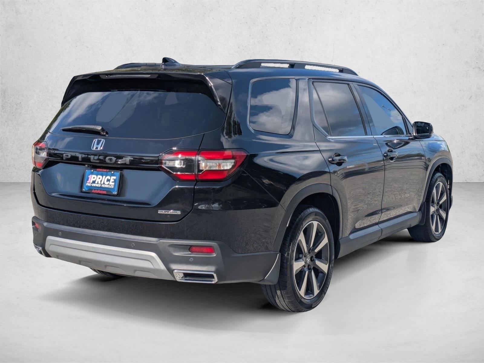 2025 Honda Pilot Touring 2WD