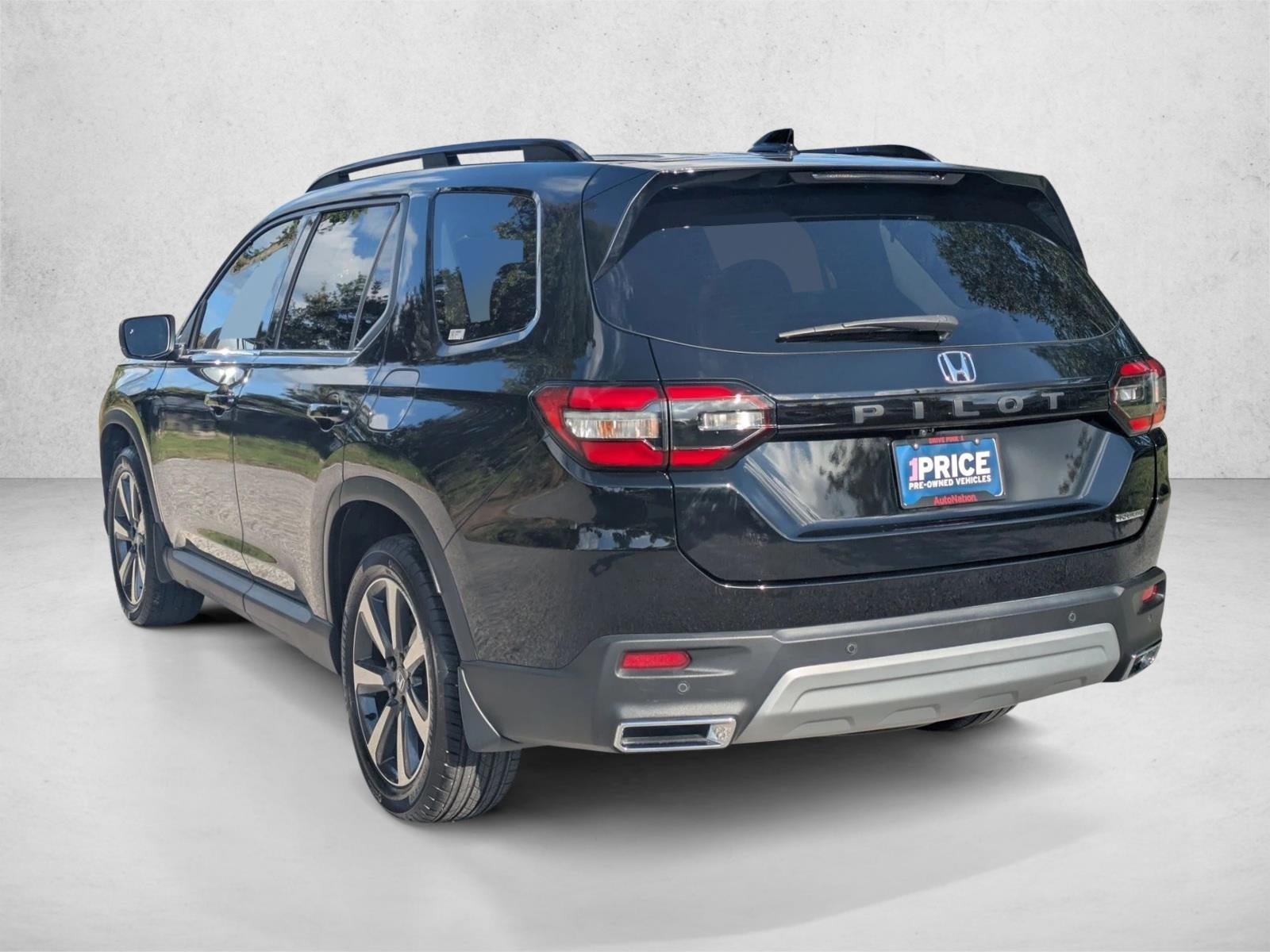 2025 Honda Pilot Touring 2WD