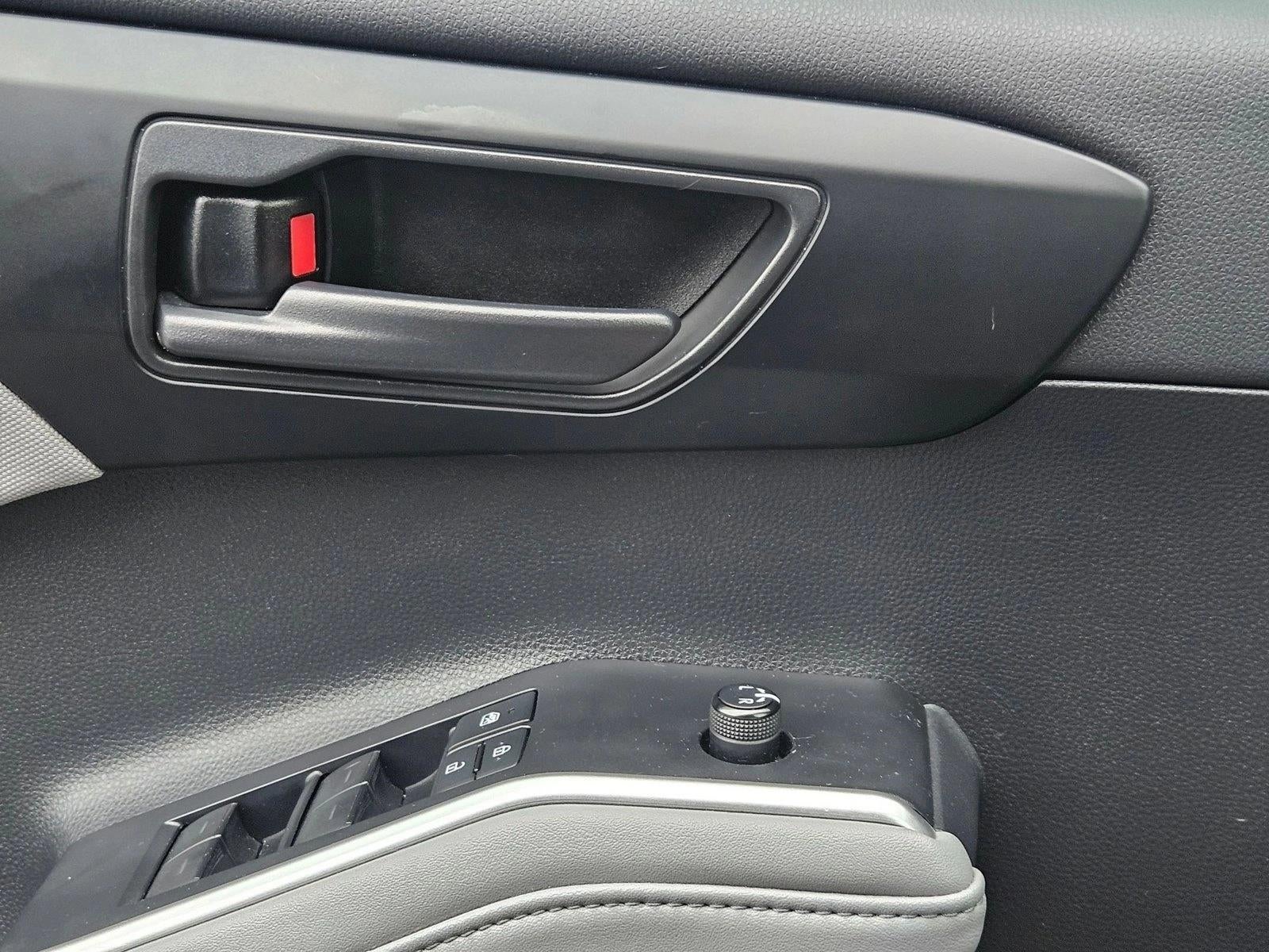 2021 Toyota Highlander L FWD (Natl)