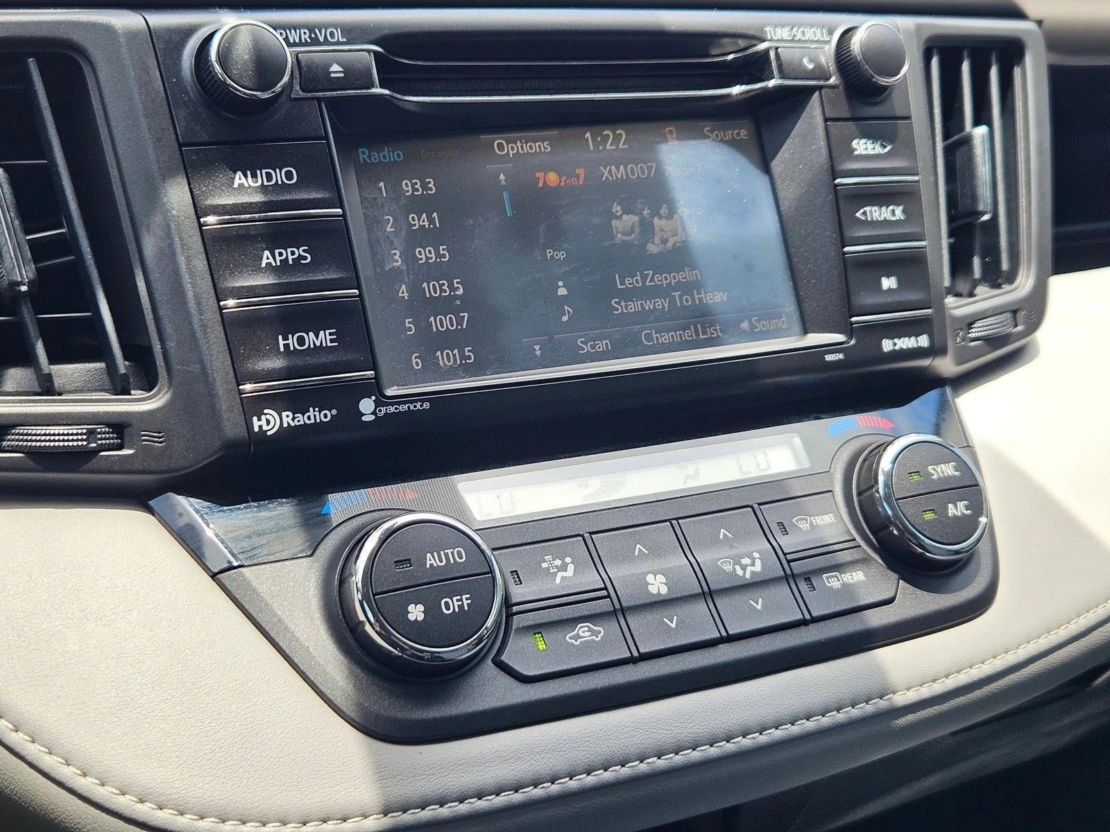 2017 Toyota RAV4 XLE FWD (GS)