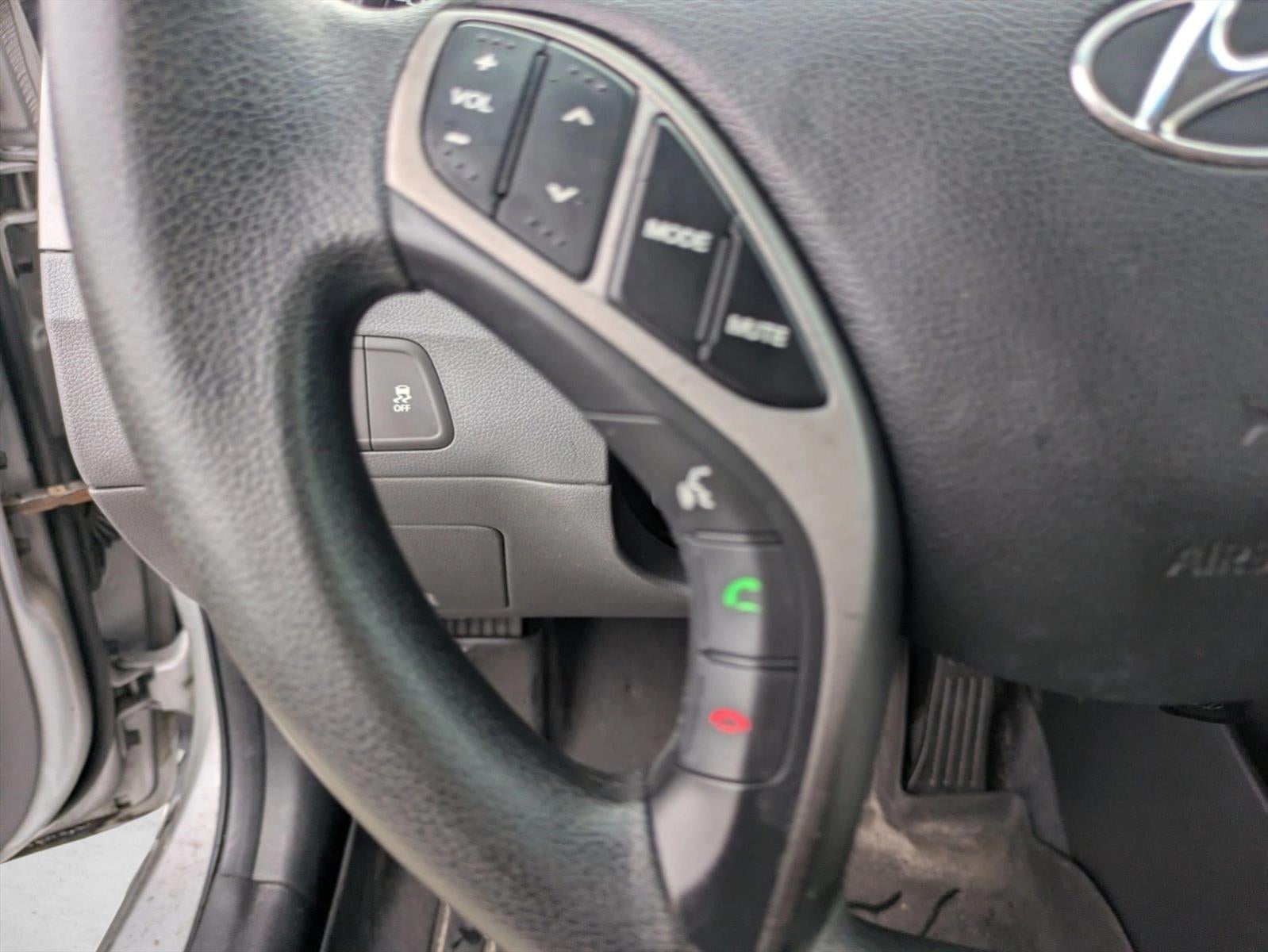 2013 Hyundai ELANTRA 4dr Sdn Auto GLS