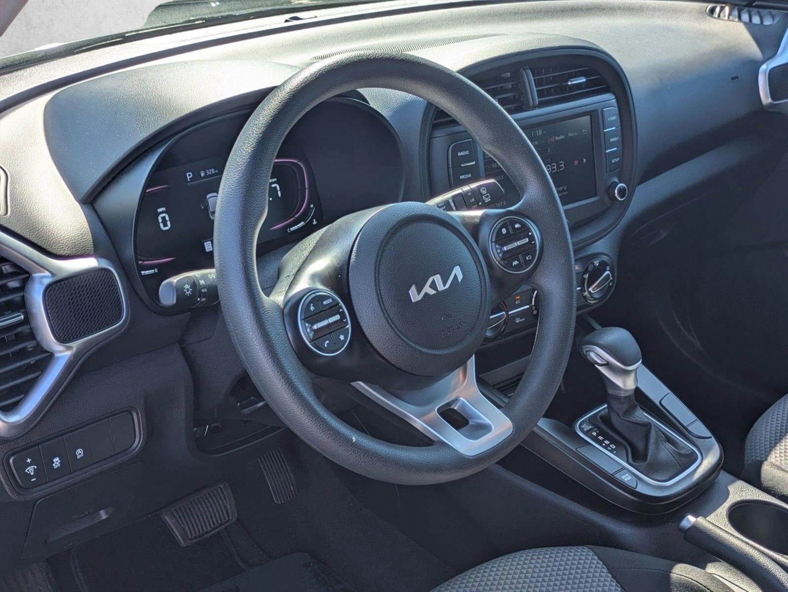 2024 Kia Soul LX IVT