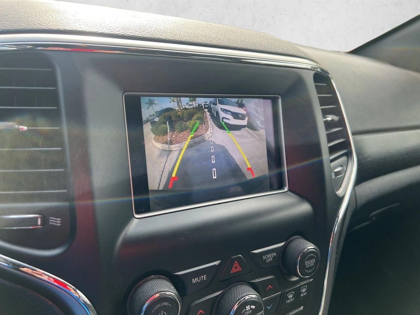2018 Jeep Grand Cherokee Laredo 4x2 *Ltd Avail*