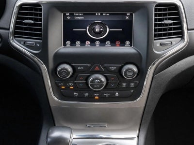 2018 Jeep Grand Cherokee Laredo 4x2 *Ltd Avail*