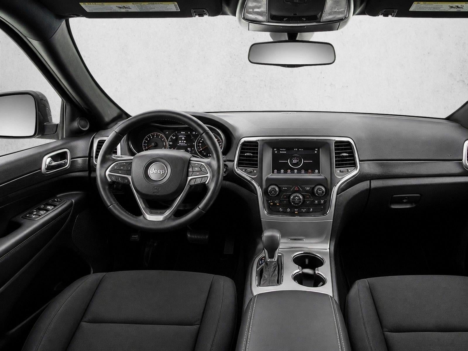 2018 Jeep Grand Cherokee Laredo 4x2 *Ltd Avail*