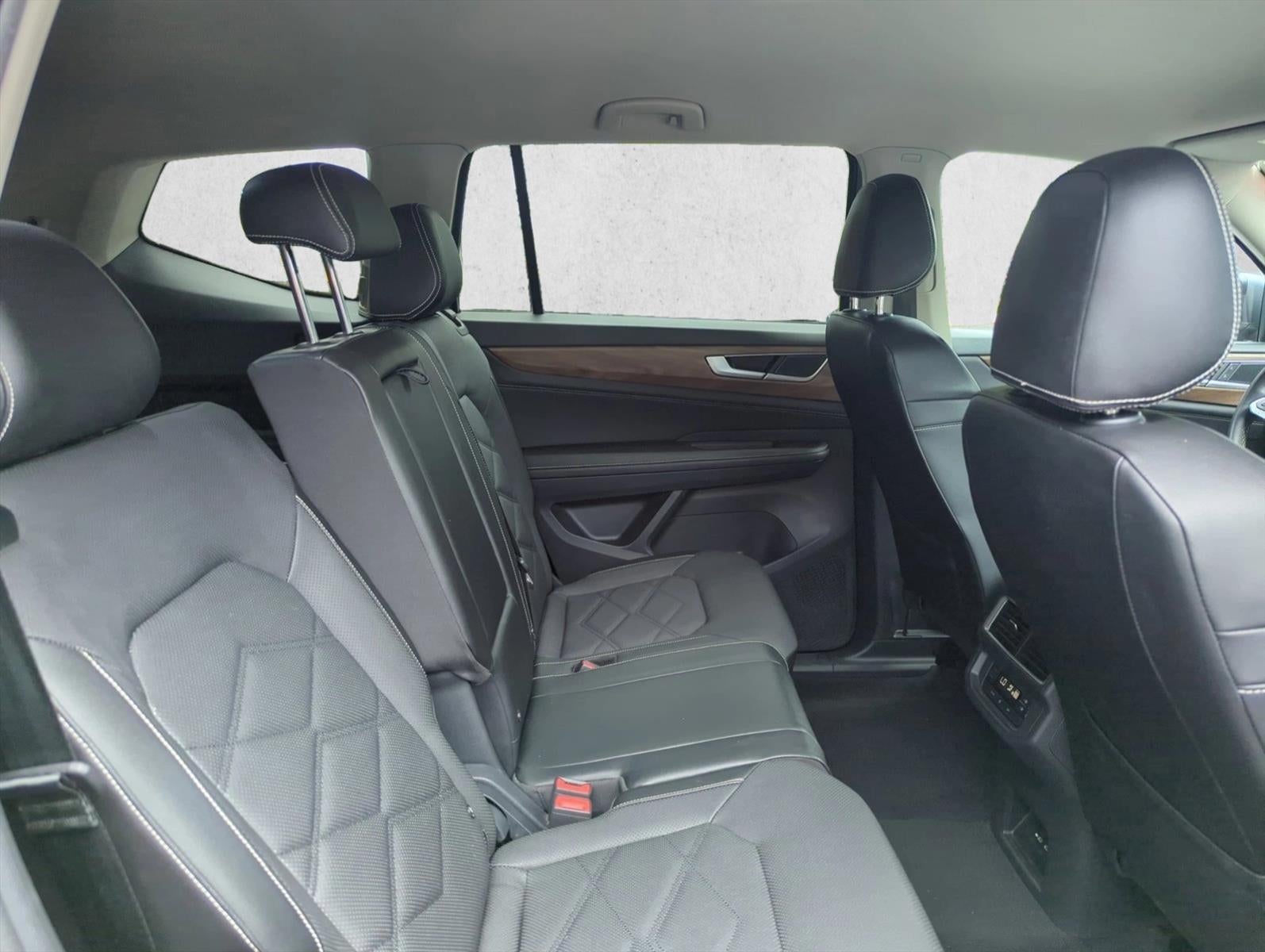 2024 Volkswagen Atlas 2.0T SE FWD