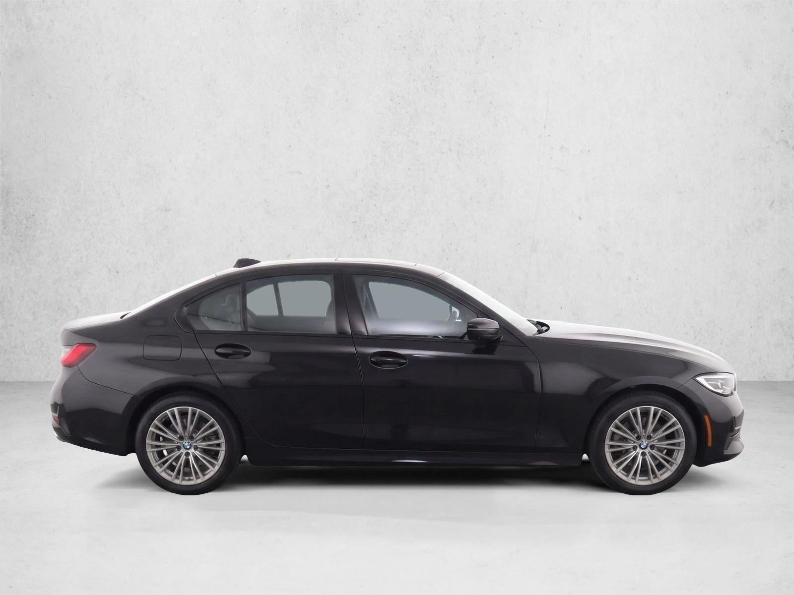 2023 BMW 330i Sedan