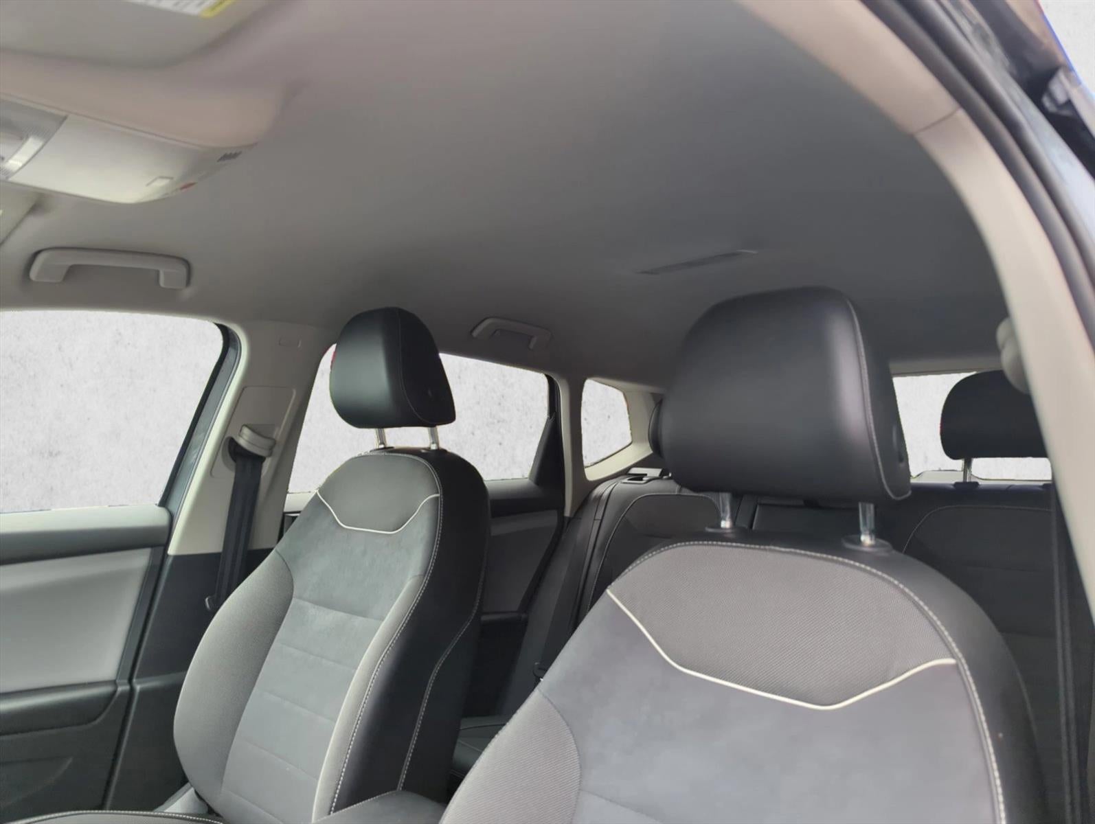 2023 Volkswagen Taos SE FWD