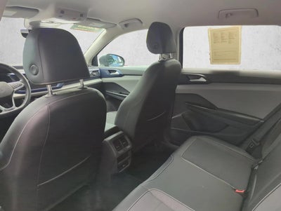 2023 Volkswagen Taos SE FWD