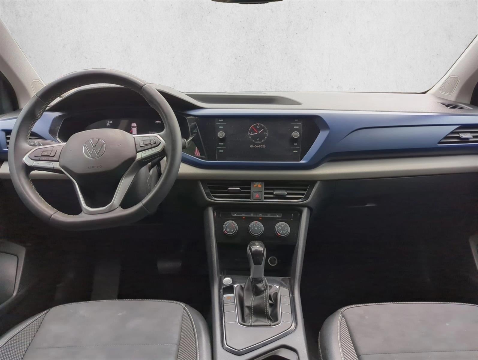 2023 Volkswagen Taos SE FWD