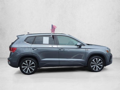 2023 Volkswagen Taos SE FWD