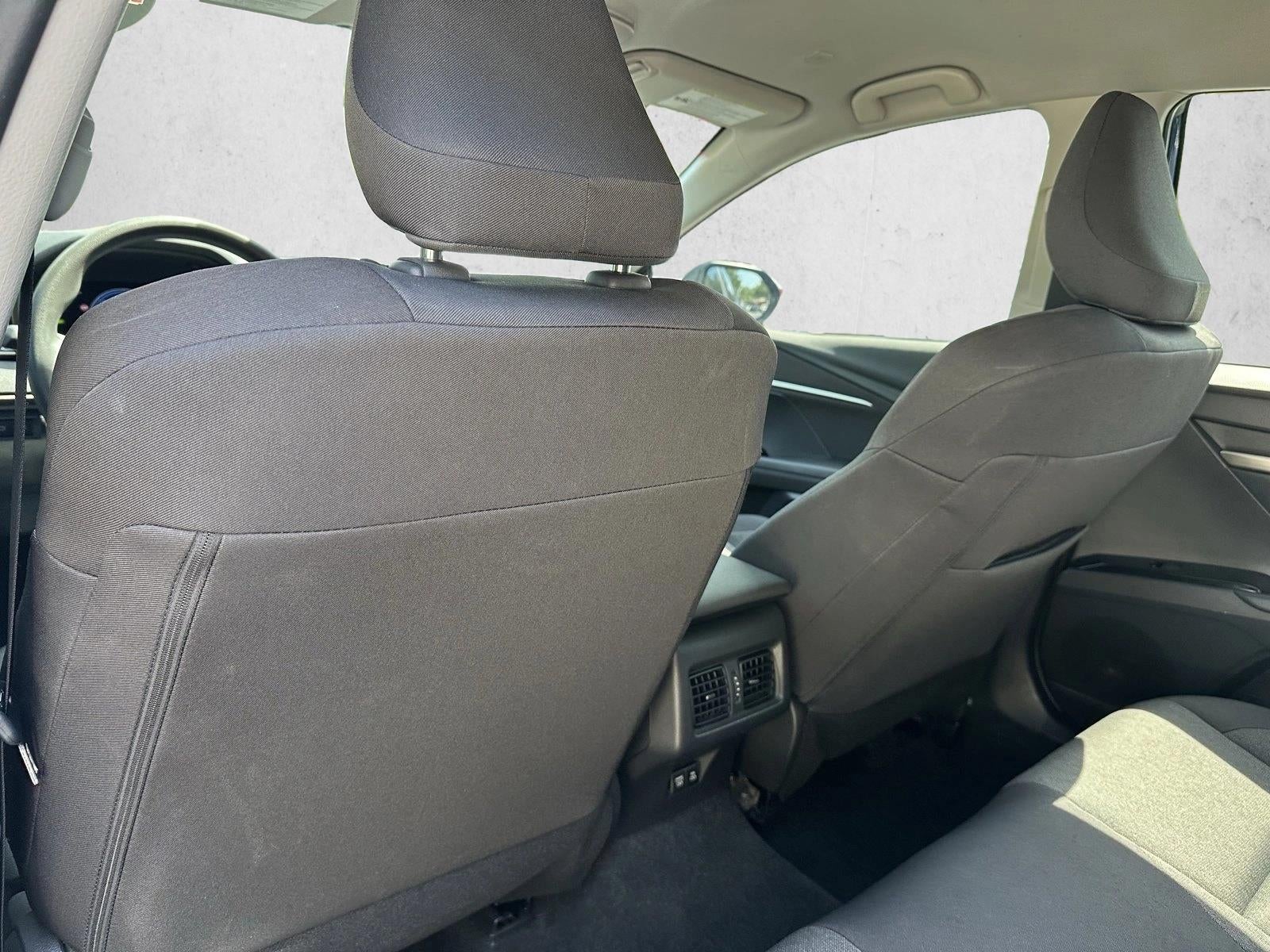 2025 Toyota Camry LE (SE)
