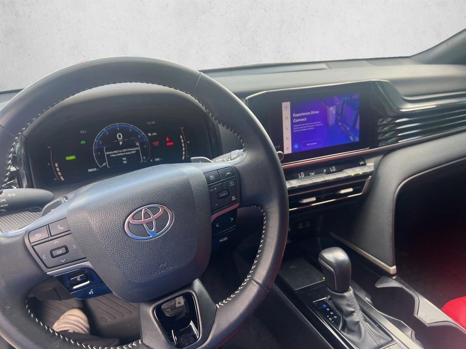 2025 Toyota Camry SE (Natl)