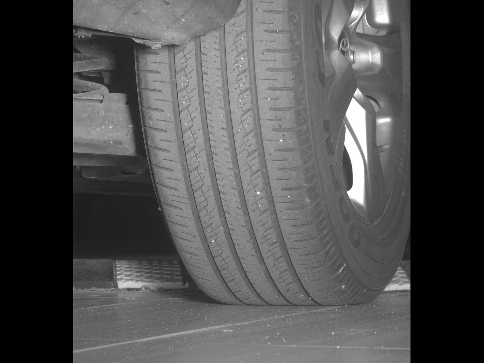 2022 Toyota RAV4 Hybrid XLE AWD (Natl)