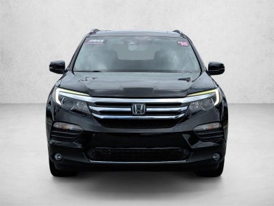 2016 Honda Pilot AWD Touring with DVD Rear Entertainment System and Navigation