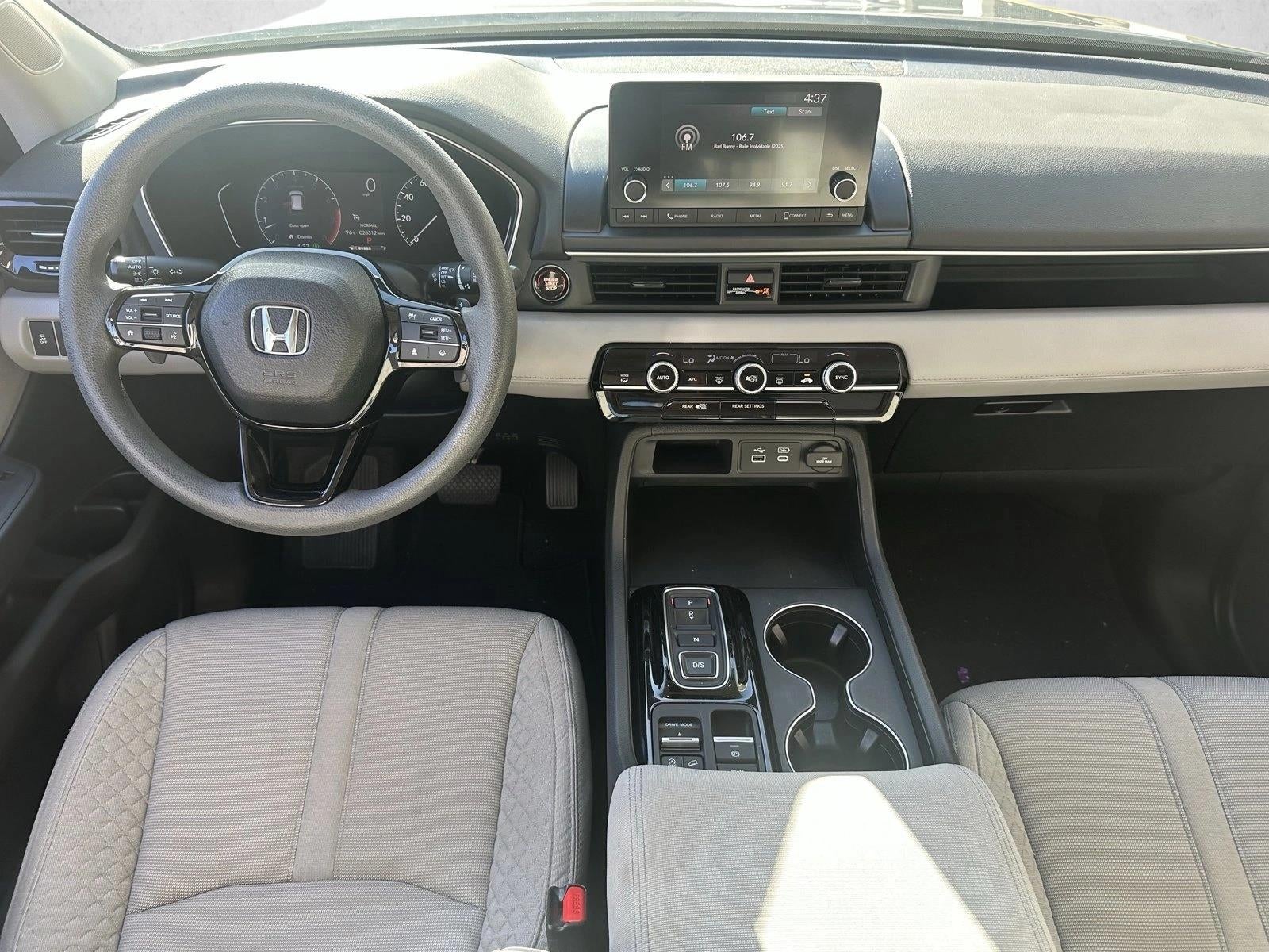 2023 Honda Pilot LX AWD