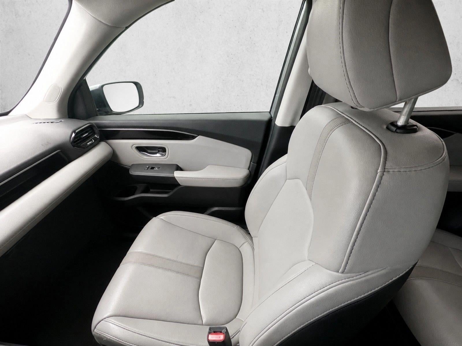 2023 Honda Pilot EX-L 8 Passenger AWD