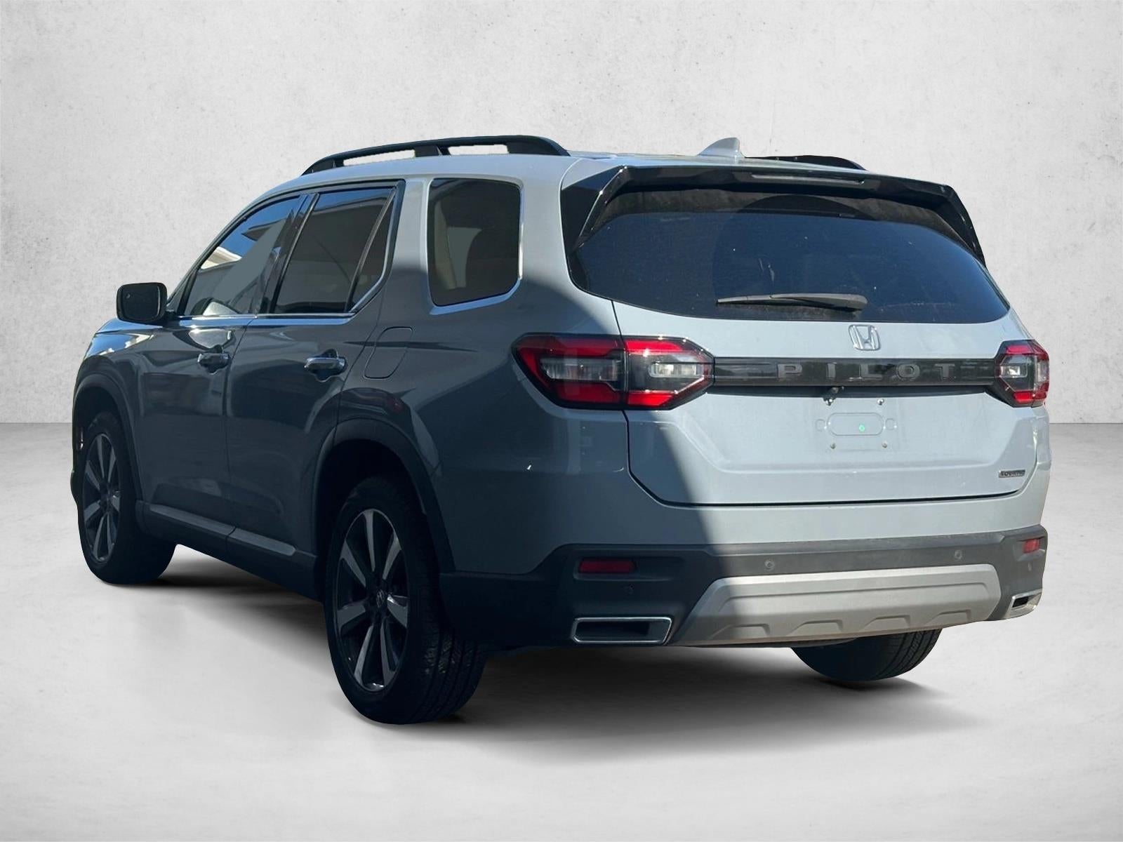 2023 Honda Pilot Touring 2WD