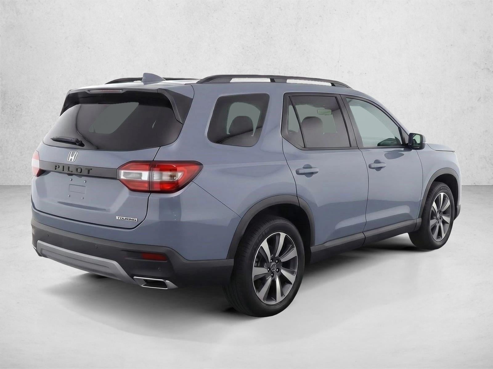 2023 Honda Pilot Touring 2WD