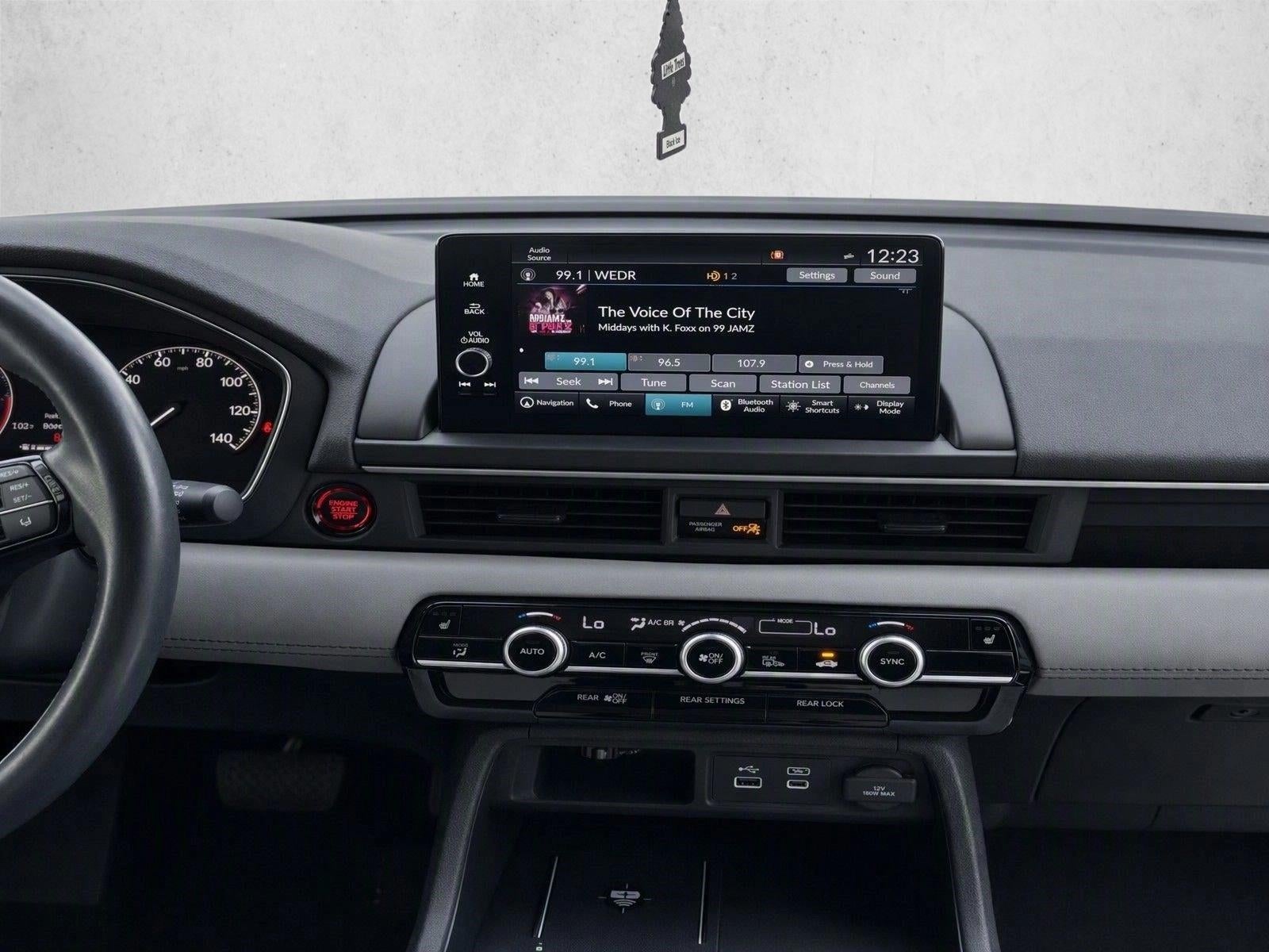 2023 Honda Pilot Touring 2WD