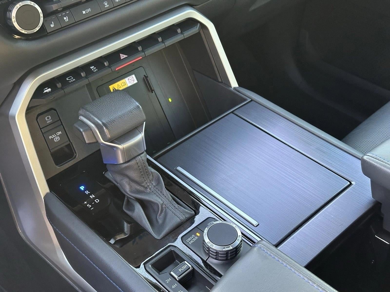 2024 Toyota Tundra 4WD 4WD Platinum CrewMax 5.5' Bed (Natl)