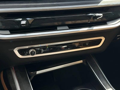 2025 BMW X7 xDrive40i Sports Activity Vehicle