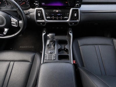 2022 Kia Sorento S FWD