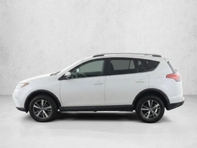 2017 Toyota RAV4 XLE FWD (GS)