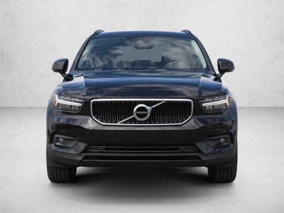 2021 Volvo XC40 T5 AWD Momentum