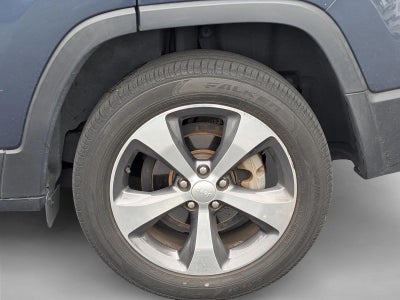 2019 Jeep Cherokee Limited FWD