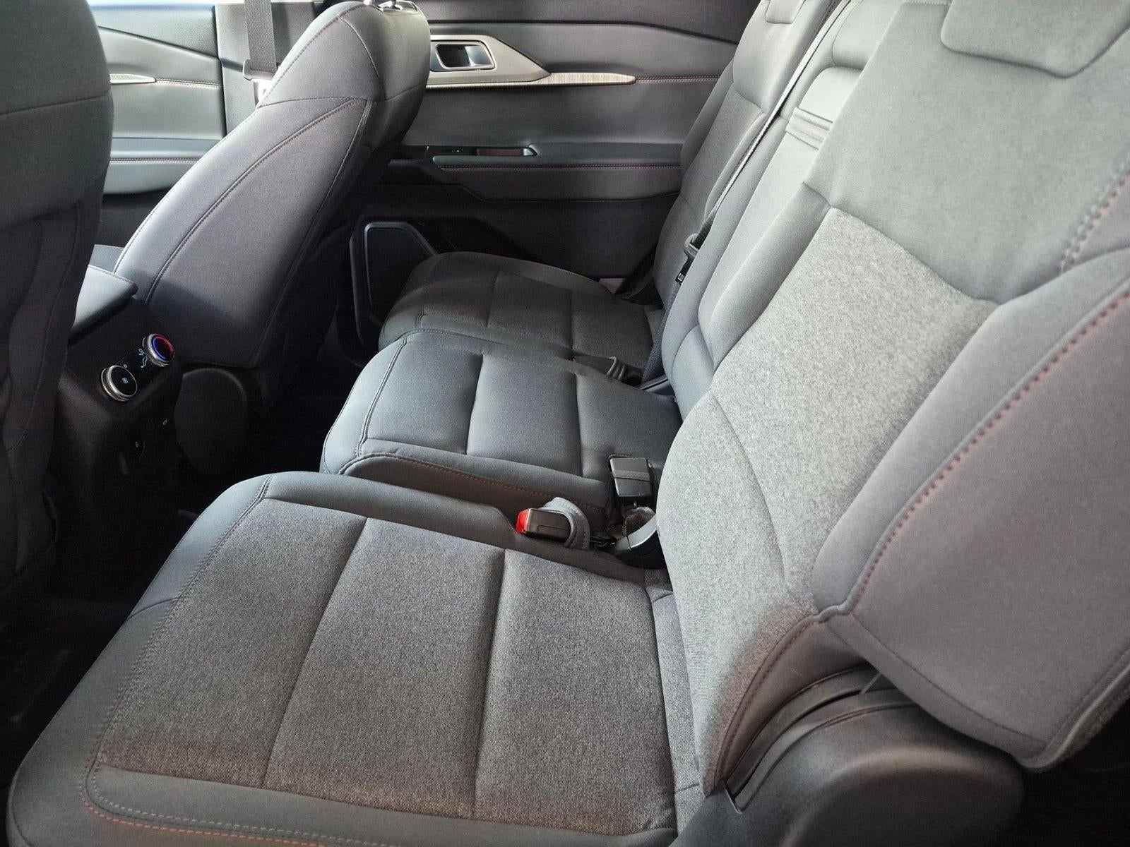 2025 Ford Explorer Active RWD