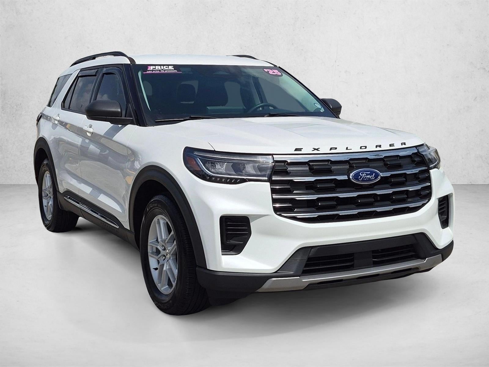 2025 Ford Explorer Active RWD