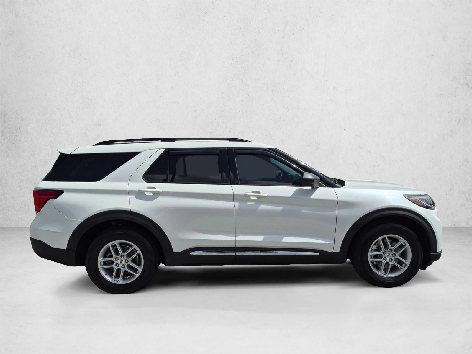 2025 Ford Explorer Active RWD