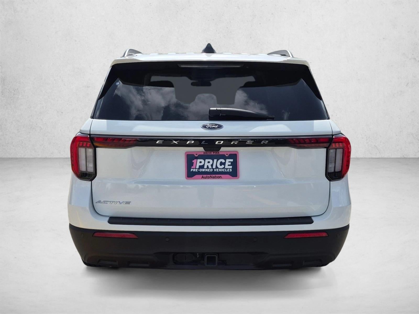 2025 Ford Explorer Active RWD